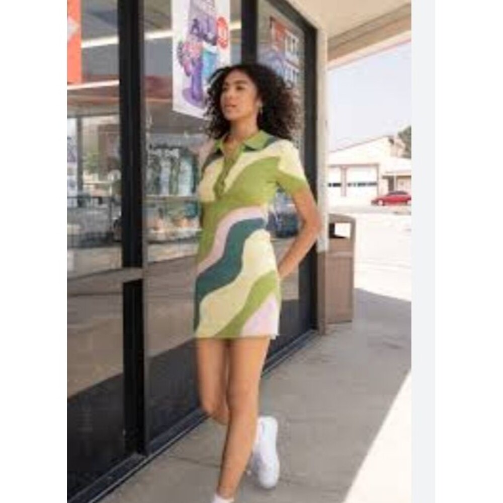 Women's Nectar Clothing Made for Love Swirl Knit Green Beige Dress Size S